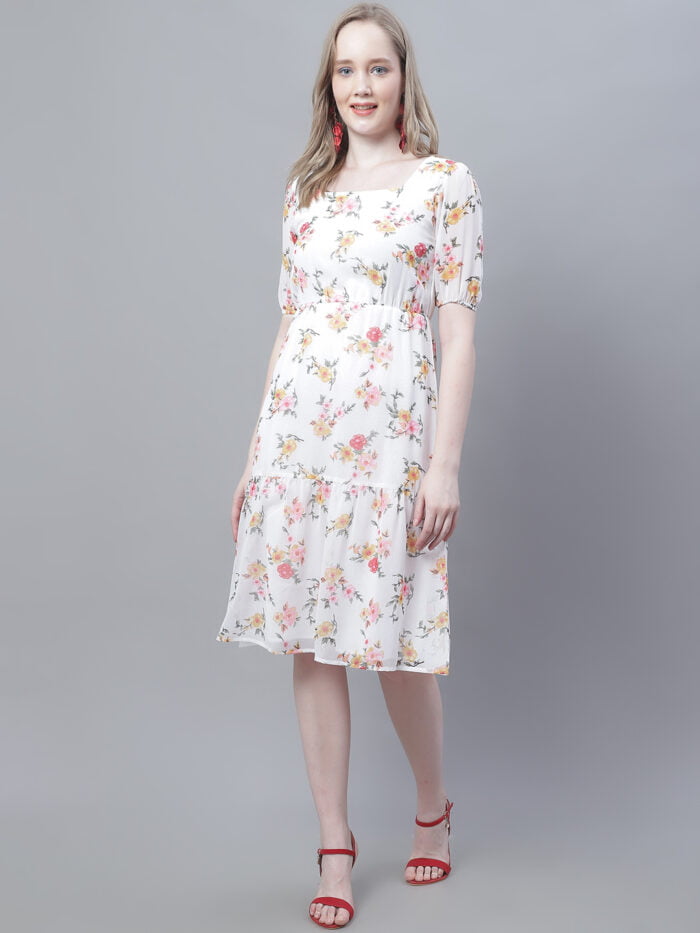 Women's Off White Floral Printed Square Neck Tiered Midi Dress