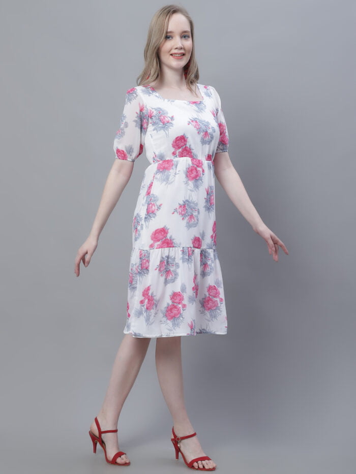 Women's White Floral Printed Square Neck Tiered Midi Dress