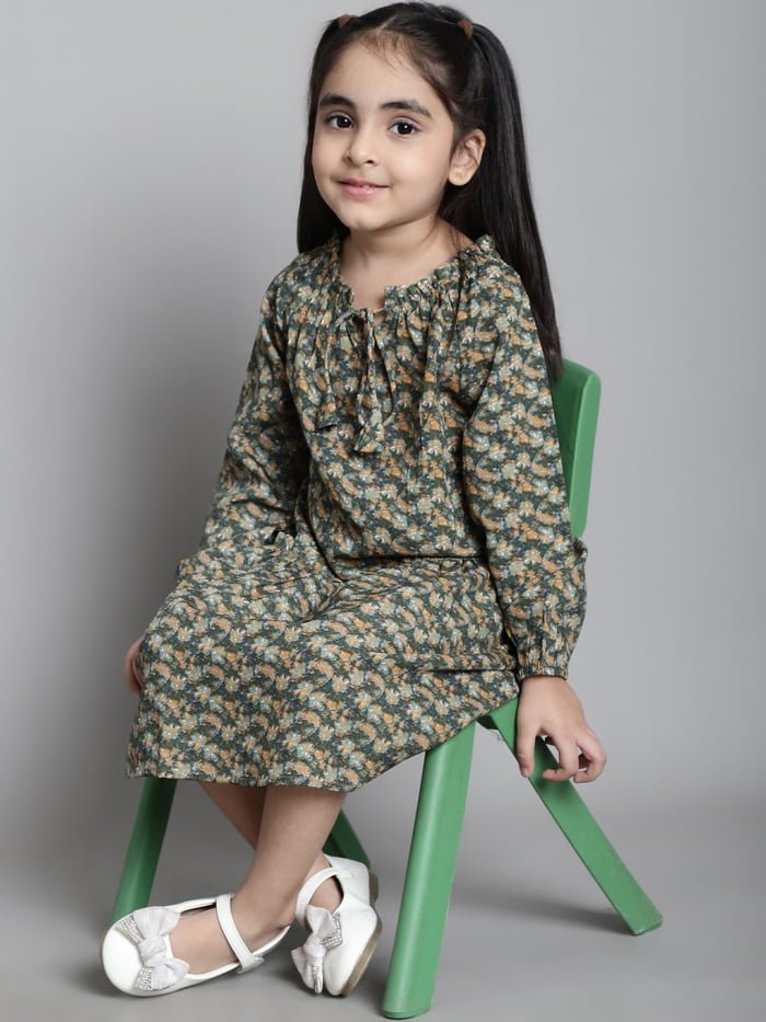 Girls Green floral Printed Gathered Kids Dress