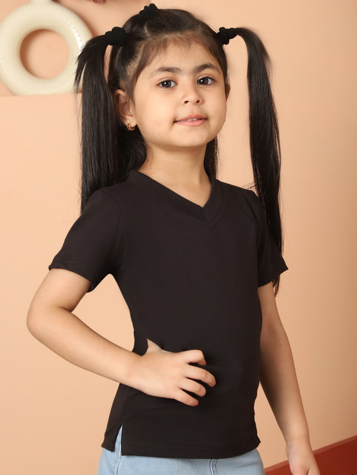 Girl Black Solid Color Cotton Knitted V-Neck T-shirt